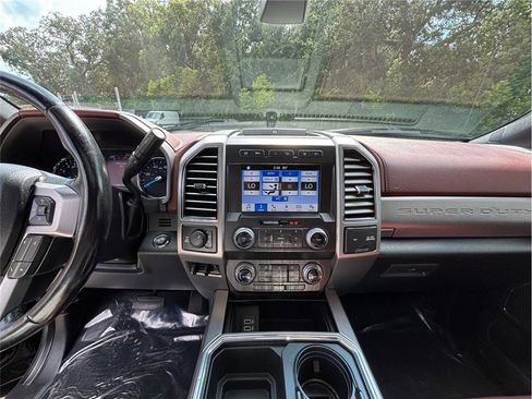 Used 2019 Ford F350 Platinum w/ Platinum Ultimate Package image 11