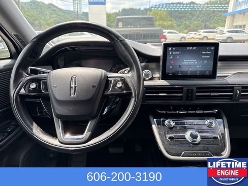 Used 2022 Lincoln Corsair AWD w/ Premium Package image 15