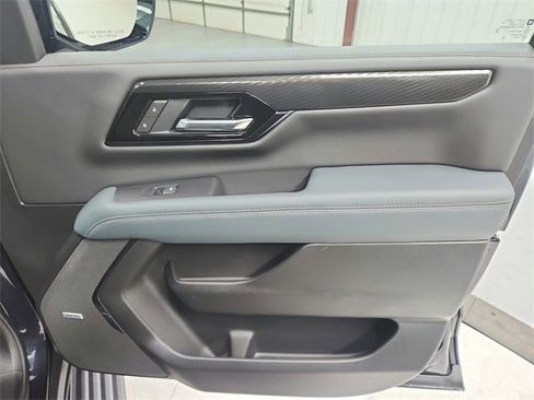 New 2026 GMC Yukon AT4 image 43