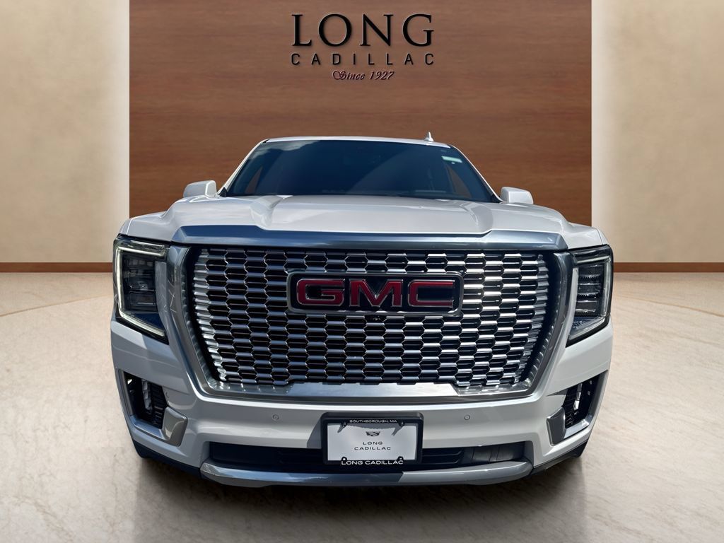 Used 2023 GMC Yukon Denali w/ LPO, Floor Liner Package AWD/4WD image 8