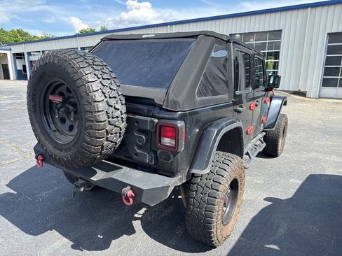 Used 2020 Jeep Wrangler Unlimited Rubicon AWD/4WD image 4