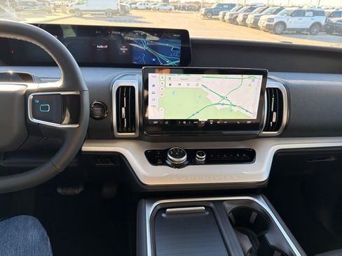 New 2025 Ford Expedition Max Active image 17