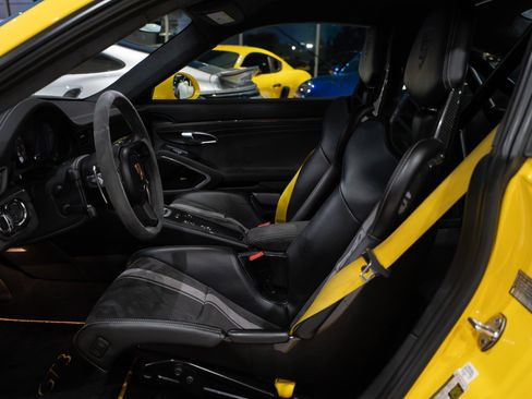 Used 2018 Porsche 911 GT3 RWD image 8