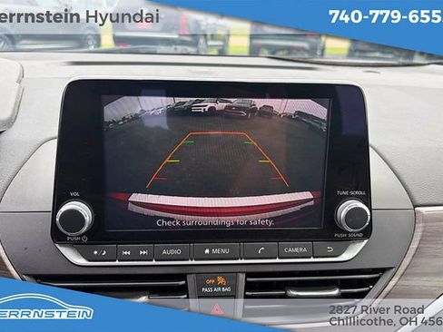 Used 2023 Nissan Altima 2.5 SV FWD image 18