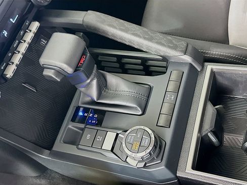 Used 2025 Toyota Tacoma TRD Off-Road image 17