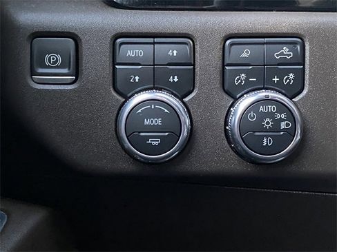 Used 2022 GMC Sierra 1500 SLT w/ SLT Premium Plus Package image 12