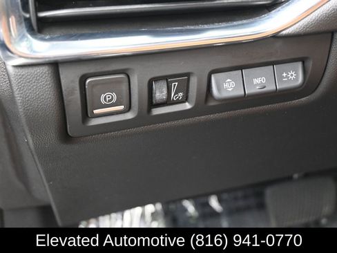 Used 2019 Cadillac XT4 Premium Luxury image 14