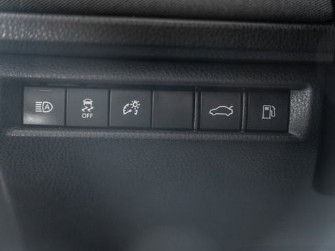 Certified 2025 Toyota Camry LE image 38