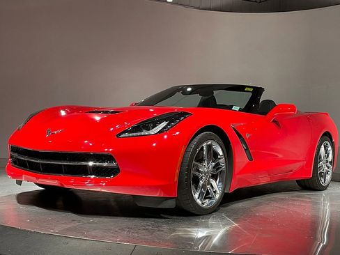 Used 2015 Chevrolet Corvette Stingray Convertible w/ 2LT Preferred Equipment Group RWD image 21