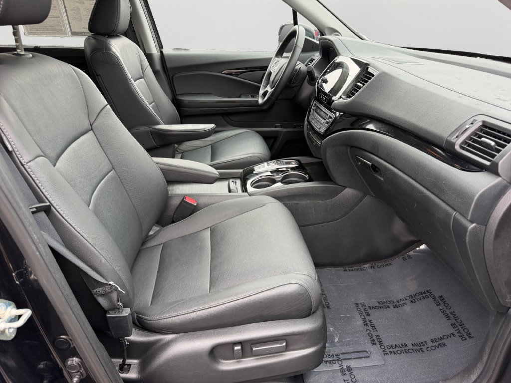 Used 2021 Honda Pilot Touring image 8