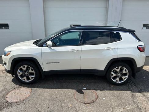 Certified 2020 Jeep Compass Limited AWD/4WD image 3
