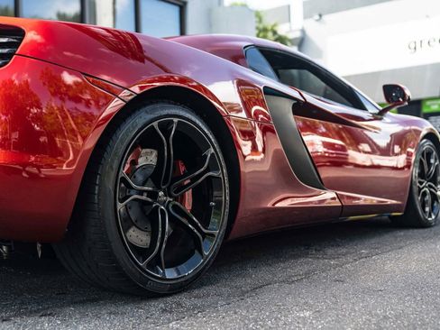 Used 2014 McLaren MP4-12C Spider RWD image 8