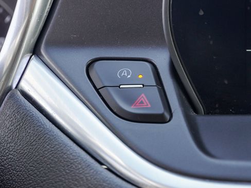 Used 2023 Chevrolet Blazer LT FWD image 40