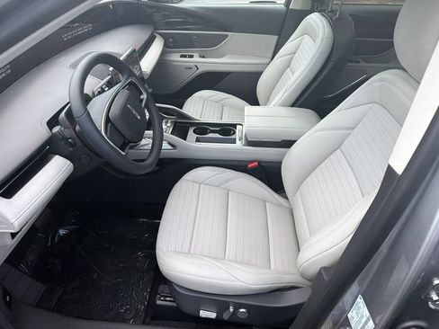 New 2026 Lincoln Nautilus Reserve w/ Jet Appearance Package AWD/4WD image 10