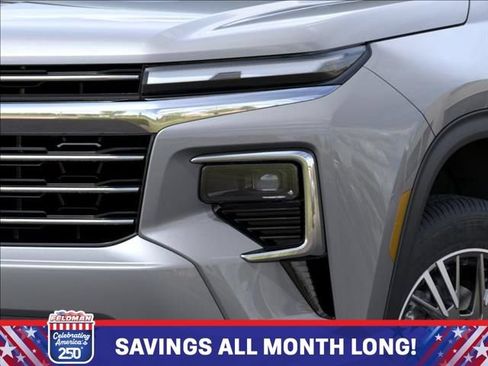 New 2026 Chevrolet Traverse LT w/ Driver Confidence Package AWD/4WD image 10