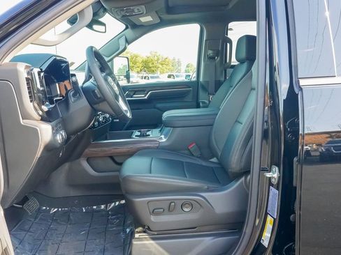 New 2025 GMC Sierra 2500 SLT w/ SLT Premium Package image 21