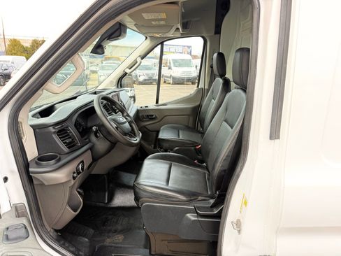 Used 2020 Ford Transit 250 Medium Roof image 10