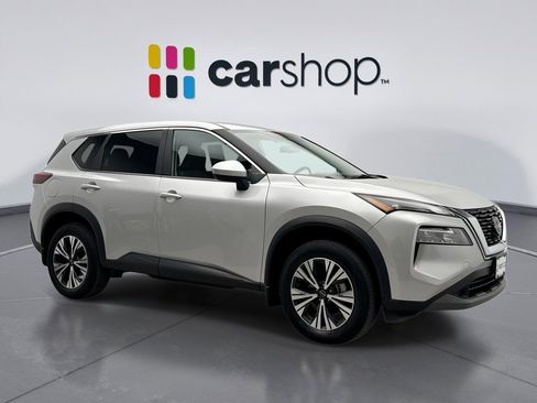 Used 2023 Nissan Rogue SV image 7