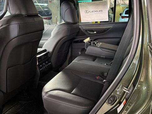 New 2025 Lexus LX 700h Luxury image 12