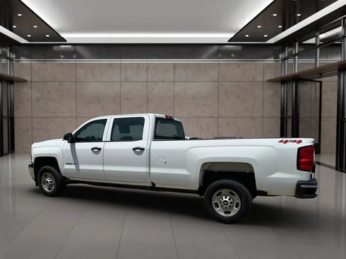 Used 2018 Chevrolet Silverado 2500 W/T AWD/4WD image 18