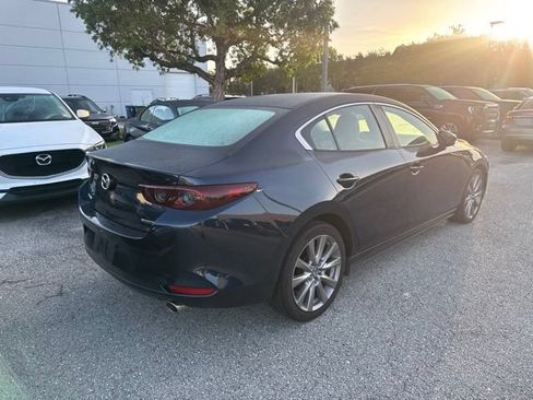 Used 2021 MAZDA MAZDA3 s FWD image 2