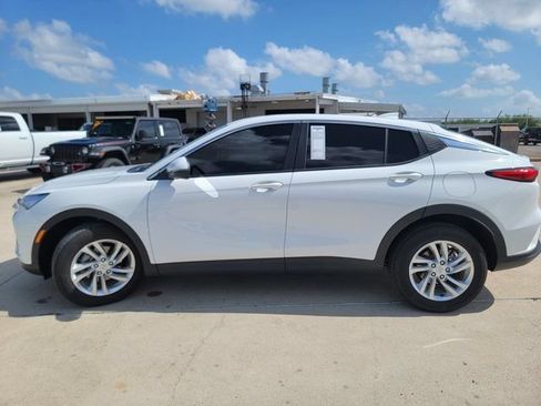 Used 2026 Buick Envista Preferred FWD image 4