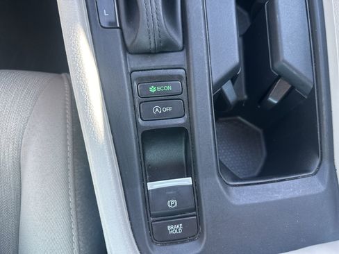 Used 2023 Honda Accord EX image 20