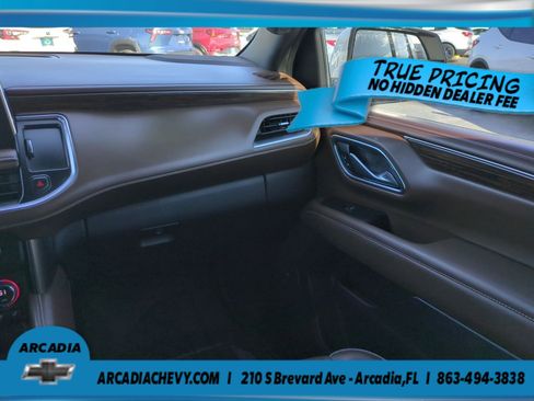 Used 2023 Chevrolet Tahoe High Country w/ Premium Package 2 AWD/4WD image 17