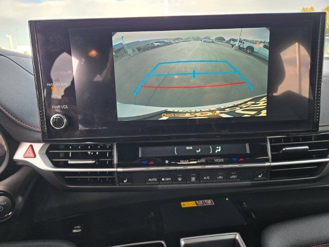 Used 2025 Toyota Sienna XSE w/ XSE Plus Package AWD/4WD image 14