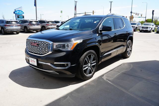 Used 2017 GMC Acadia Denali w/ Technology Package AWD/4WD image 28