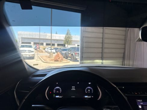 Used 2022 Jeep Grand Cherokee Altitude AWD/4WD image 25