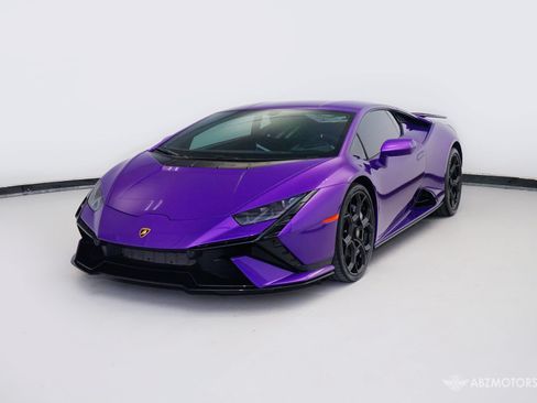 Used 2023 Lamborghini Huracan Tecnica RWD image 2