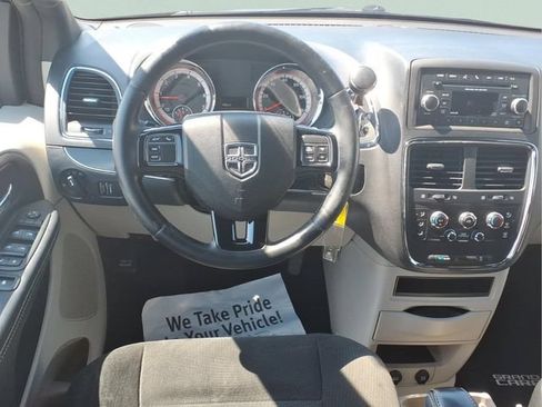 Used 2015 Dodge Grand Caravan SE FWD image 6