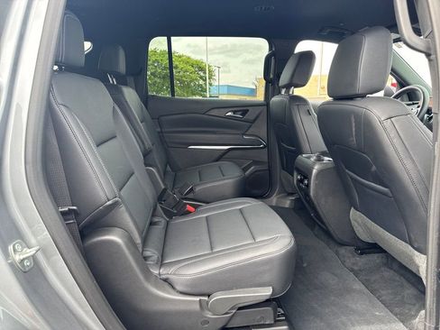 Used 2026 Chevrolet Traverse LT AWD/4WD image 11