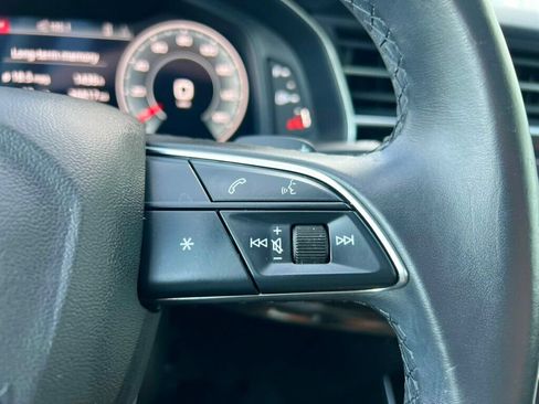Used 2022 Audi Q7 2.0T Premium w/ Convenience Package AWD/4WD image 17