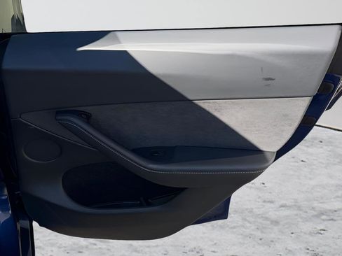 Used 2022 Tesla Model Y Performance image 26