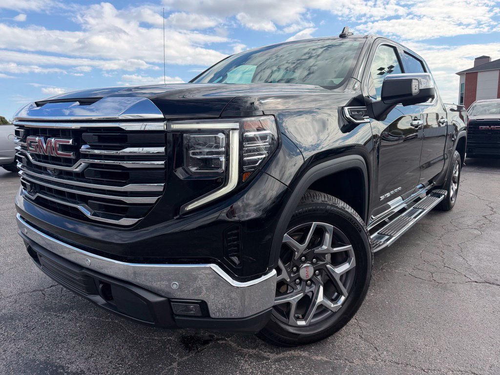 Used 2024 GMC Sierra 1500 SLT w/ SLT Premium Plus Package AWD/4WD image 2
