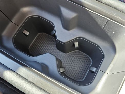 New 2026 Nissan Kicks SR image 23