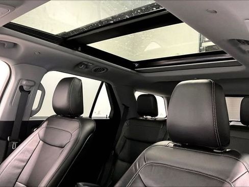 Used 2020 Ford Explorer Limited w/ Equipment Group 310A image 39