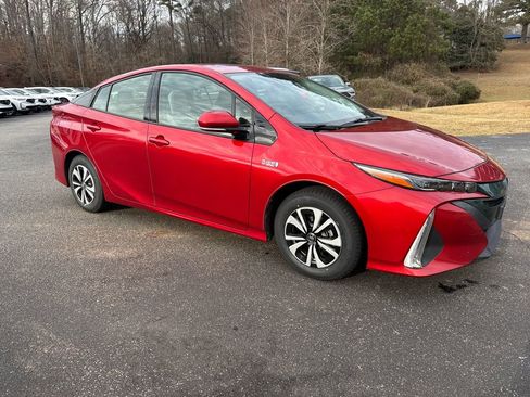 Used 2019 Toyota Prius Prime Plus image 9