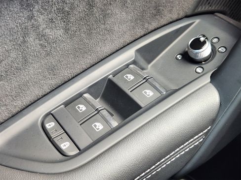 Used 2023 Audi SQ5 Premium Plus w/ Premium Plus Package image 23