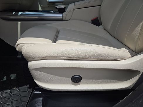 Used 2023 Mercedes-Benz GLA 250 w/ Premium Package image 23