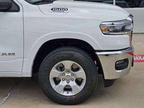 New 2026 RAM 1500 4x4 Crew Cab image 6