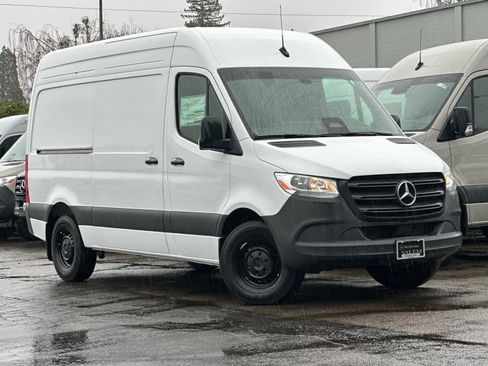 New 2025 Mercedes-Benz Sprinter 2500 image 2