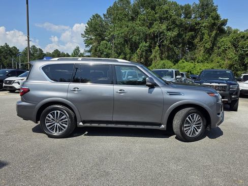 Used 2024 Nissan Armada SL w/ Captain's Chairs Package AWD/4WD image 46