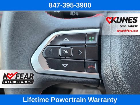 Used 2025 Jeep Compass Trailhawk AWD/4WD image 25