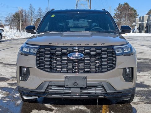 New 2026 Ford Explorer ST-Line image 9