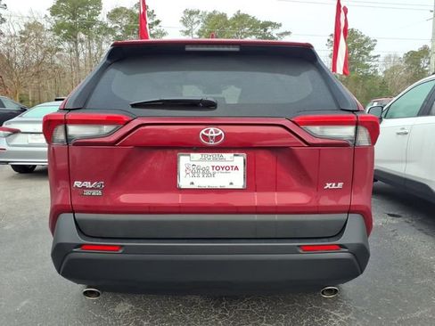 Used 2025 Toyota RAV4 XLE w/ Convenience Package image 2