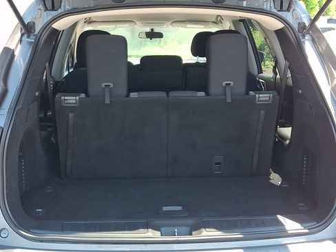 Used 2020 Nissan Pathfinder S AWD/4WD image 28
