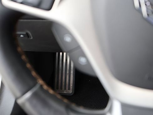 Used 2016 Chevrolet Corvette Stingray Coupe w/ 2LT Preferred Equipment Group image 31